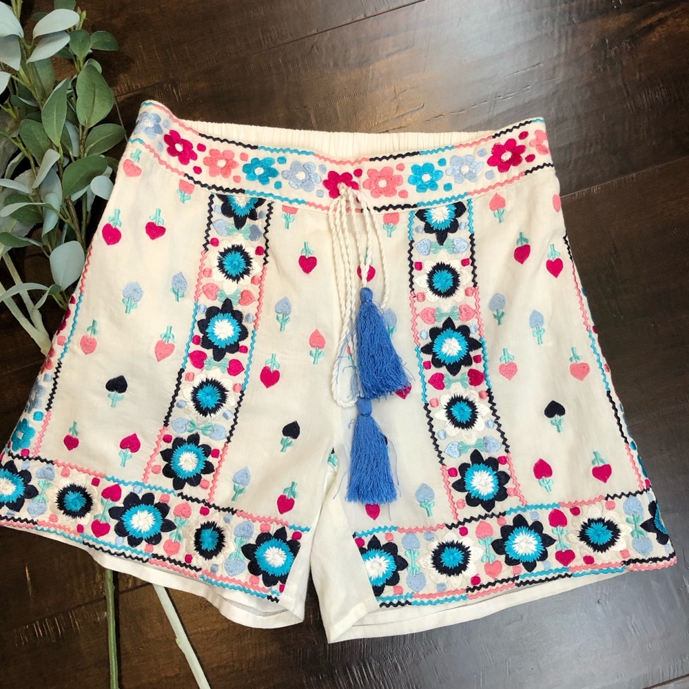 Embroidered White Cotton Shorts Tassels Lined NWT